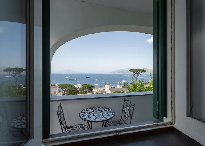 別荘 Emozioni Capresi カプリ